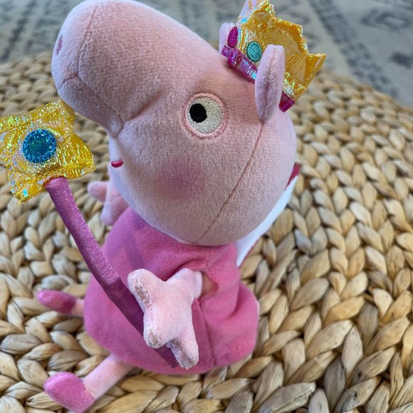 2015 TY Princess Peppa with Crown, Wand and Wings - Picture 4 of 11